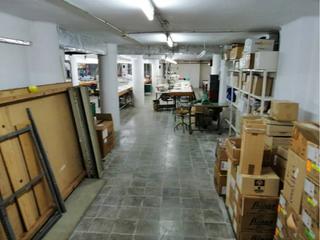 Local Comercial en Carrer Ample