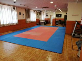 Local Comercial  N/a. Local comercial esquinero de 250 m2.
consta de gran sala de 150