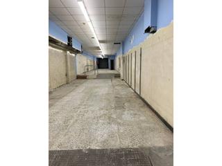 Location Local commercial  Avinguda dàngel sallent. Local comercial de 600 m2.
ideal tienda.