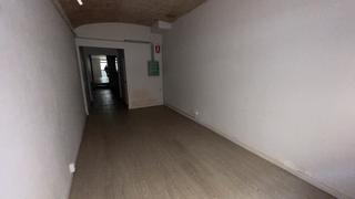 Lloguer Local Comercial a Carrer de la palla 16. Local en alquiler en terrassa centro