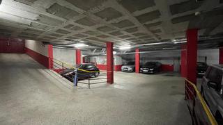 Parking voiture à Carrer del gasòmetre 73. Plaza de parking cerca del centro