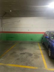 Car parking in Carrer de Salvador Busquets