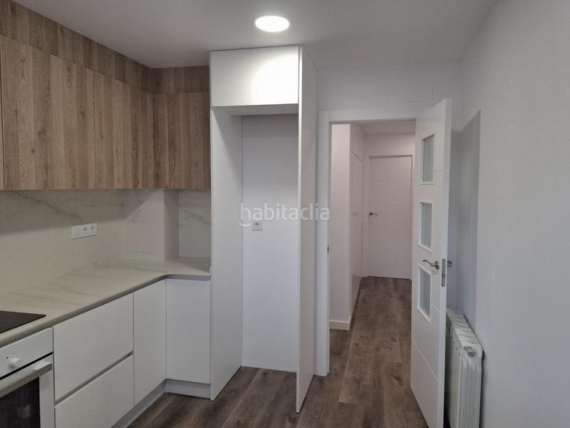 Foto 7b3a5568-f0dc-4925-aab1-16a734d8718c. Flat with fireplace heating pool in Ca n'Aurell Terrassa