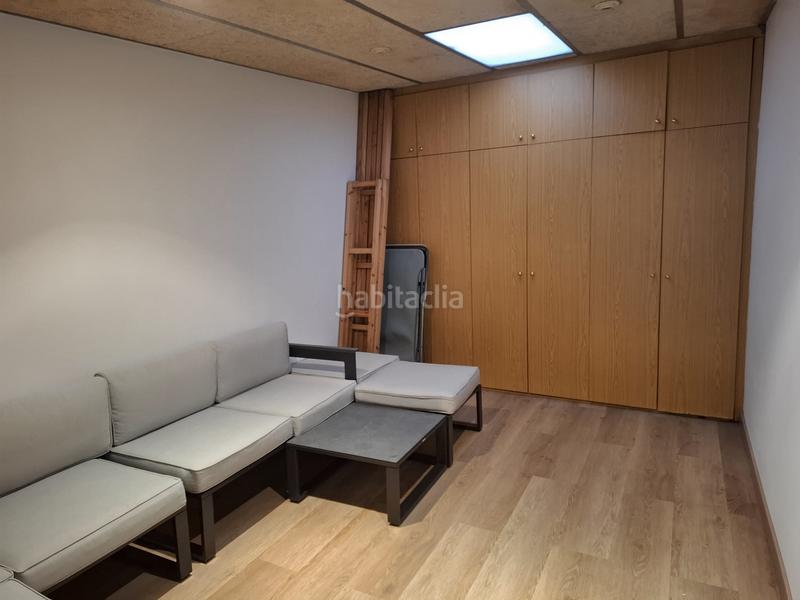 Foto 7f174ac4-4af7-4340-a7e1-d5dffb0916a7. Flat with fireplace heating pool in Ca n'Aurell Terrassa