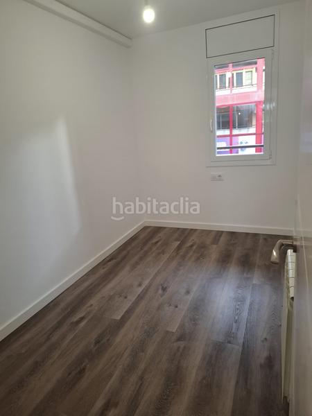 Foto 8c2081a1-6c4f-42b0-ac6e-8d28214c9b33. Flat with fireplace heating pool in Ca n'Aurell Terrassa