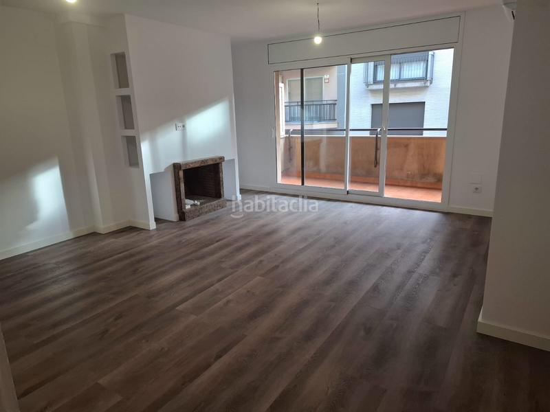 Foto b7a662b1-3325-4be8-8a9a-89e66d70b0b8. Flat with fireplace heating pool in Ca n'Aurell Terrassa