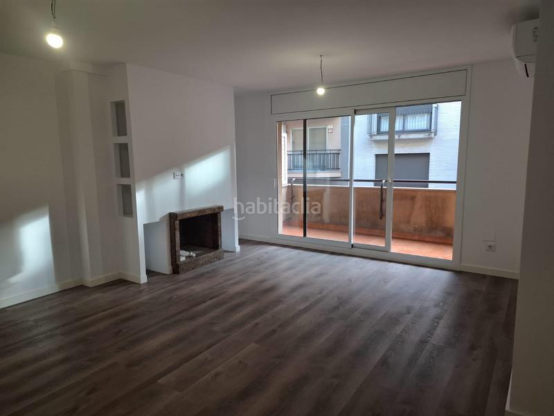 Foto ca295cd9-e99b-4cc2-b29a-bba270263c41. Flat with fireplace heating pool in Ca n'Aurell Terrassa