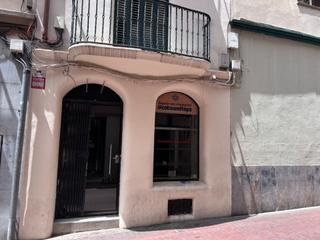 Lloguer Local Comercial  Carrer dels gavatxons. Local comercial de 48 m2 al centre de terrassa