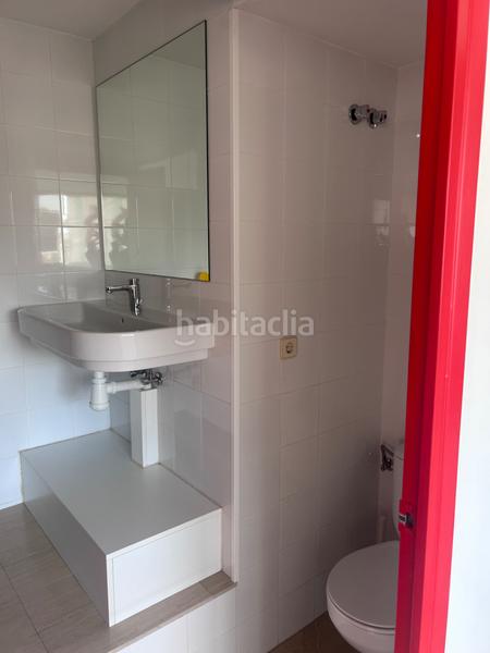 Foto c2e11dbb-697a-4441-a9b1-8cdc512a526a. Lloguer local comercial a Barri del Centre Terrassa