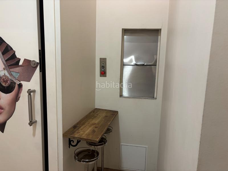 Foto 88a36cf8-76dc-4e54-8d53-7a1b43c227e2. Traspaso local comercial local en transpaso en Barri del Centre Terrassa