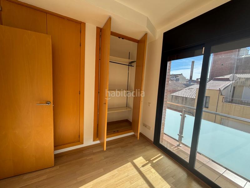 Foto bd484ef6-8b55-44fa-a787-5a34aef5d3ab. Duplex avec chauffage parking dans La Cogullada Terrassa