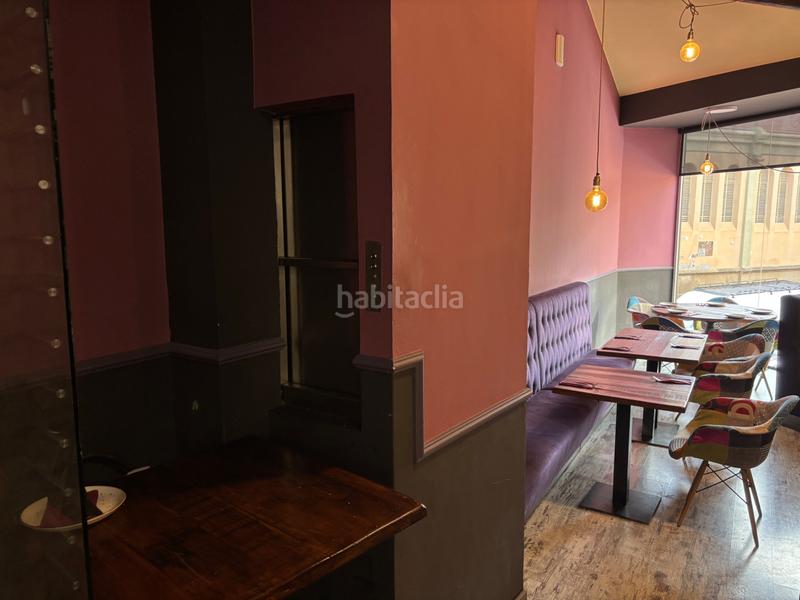 Foto 451bd7bf-8808-4a76-9a9a-de558c56fb3e. Pas-de-porte local commercial dans Barri del Centre Terrassa