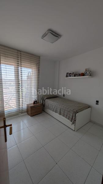 Foto c0baa380-c81f-4636-bb5b-9854d7725d26. Zweistöckige wohnung mit heizung parking in Roc Blanc Terrassa