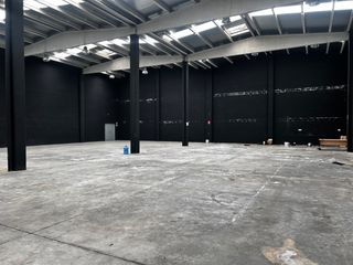 Affitto Capannone industriale  Carrer de l'ebre. Nave industrial en alquiler en can palet – 840 m² diáfanos con p