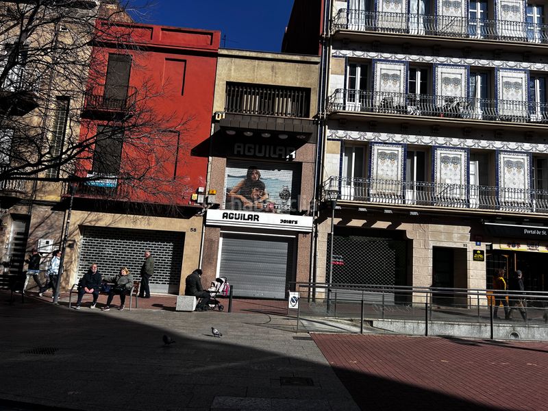 Foto f82f8338-e98c-46ad-827e-f31b3b513ed8. Edifici a Barri del Centre Terrassa