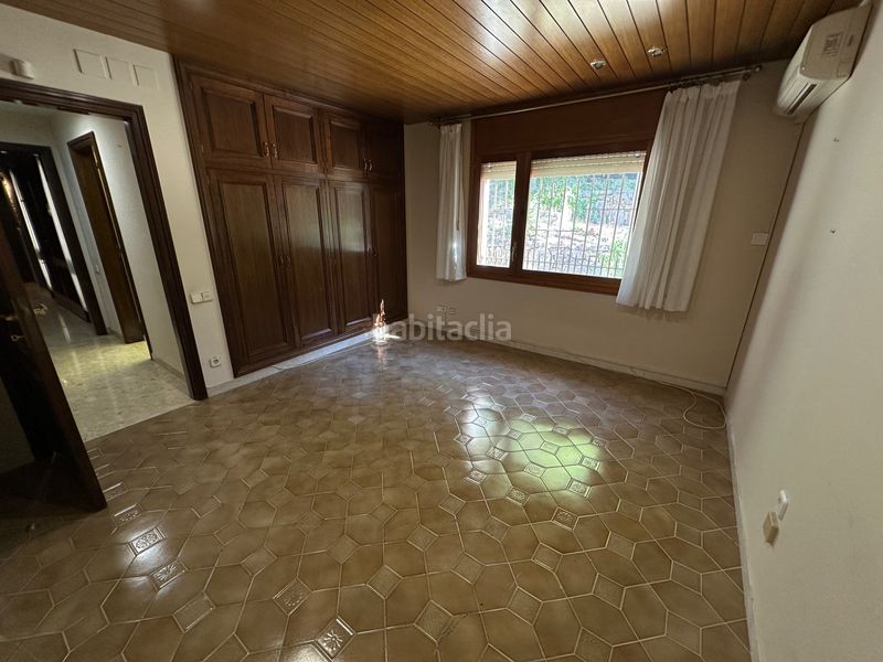 Foto b5d919a4-c4bb-4103-94cc-0a1c714f0298. Casa amb aparcament a Matadepera