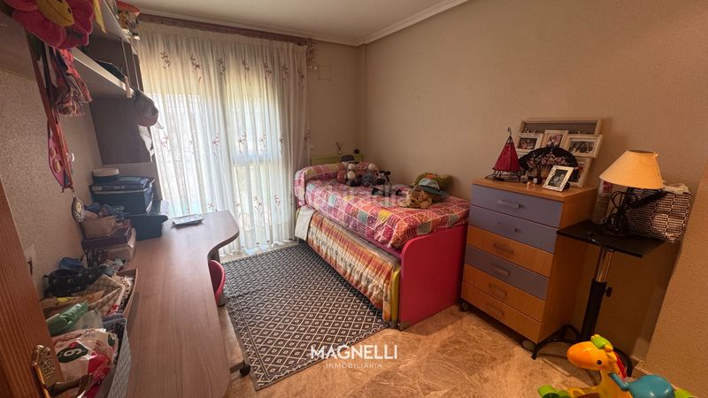 Foto b7f37d66-ac7d-44b2-9db5-9b6320daf465. Casa adosada en San Crispín-Huerta Nueva-Estación Elda