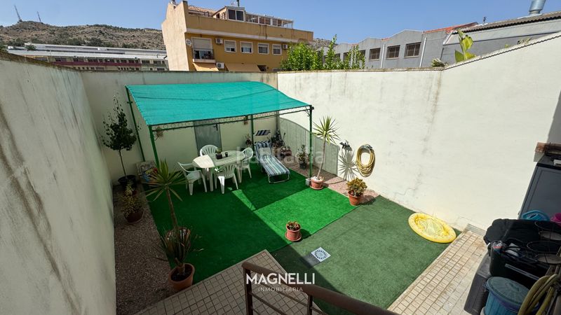 Foto df060b38-04eb-4610-8785-37a38bbede3c. Casa adosada en San Crispín-Huerta Nueva-Estación Elda