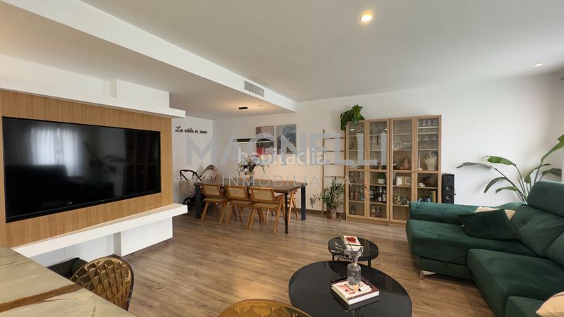 Foto 10121b1d-8b57-4bd3-afcc-d2cd0587f8cc. Flat with parking in Centro Elda