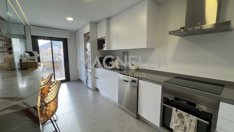 Foto 2a950946-2e99-4b16-bd31-1621a54b4bbd. Flat with parking in Centro Elda