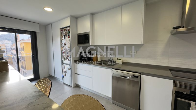 Foto 3b56bed6-0dc0-46e2-b373-d8e9dfa44a03. Flat with parking in Centro Elda