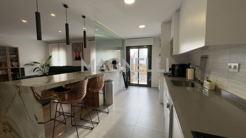 Foto b224c2c8-3cc6-41e1-81bb-ec9a1760edad. Flat with parking in Centro Elda