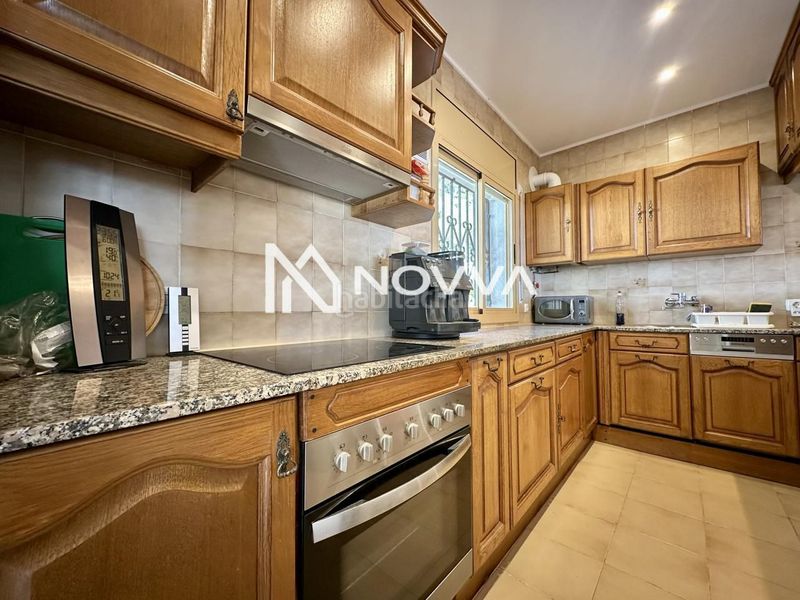 Foto 05b0b4d7-3f0b-43db-8cc1-a45db7534673. Casa amb piscina a Canyelles Lloret de Mar