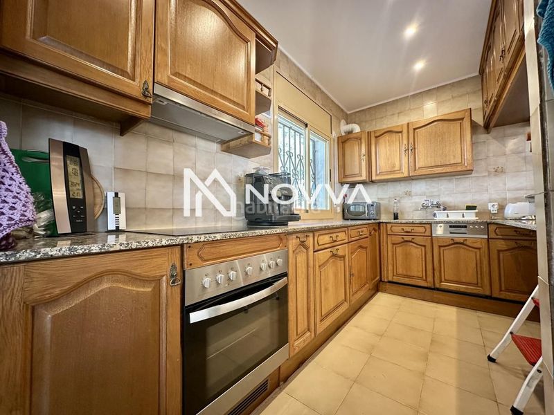 Foto 4377ea01-3fa0-41f7-8227-879a03b08b81. Casa amb piscina a Canyelles Lloret de Mar