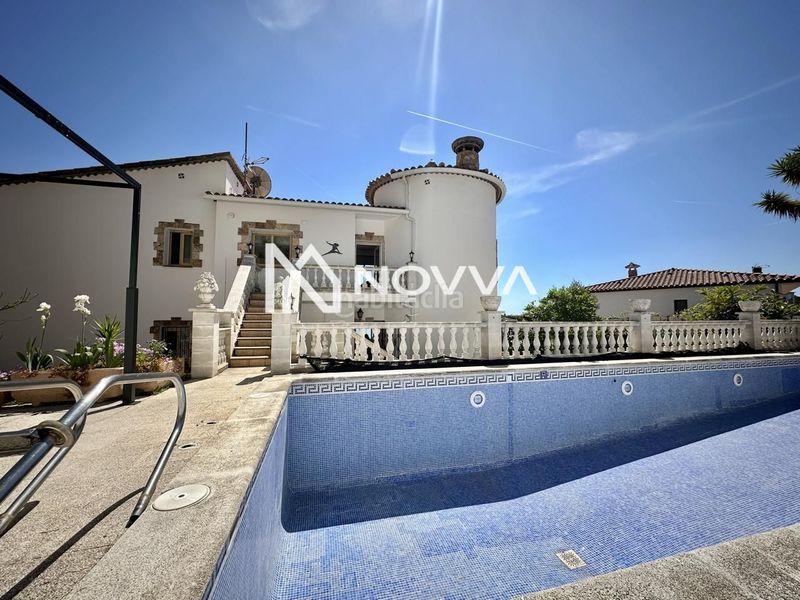 Foto de1866e0-4d7a-41cf-8910-ae28495769d1. Casa amb piscina a Canyelles Lloret de Mar