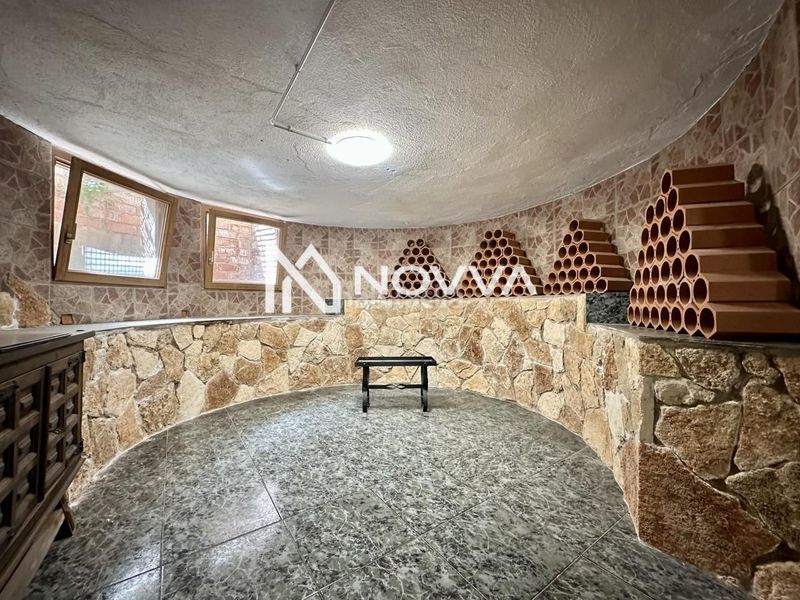 Foto e4add05e-7a3f-43fc-ace6-c1dc13d8968b. Casa amb piscina a Canyelles Lloret de Mar