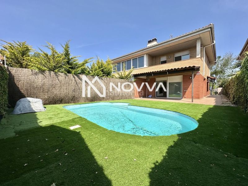 Foto 127bde4b-fae1-4535-99e6-4a9f8bd313bb. Casa amb piscina a Tordera Tordera