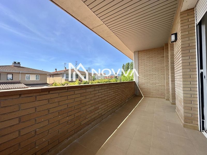 Foto a290f3af-0f2c-441a-8fbc-d2a2a664b834. Casa amb piscina a Tordera Tordera