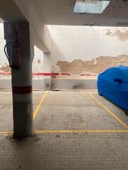 Parking voiture à Carrer de la reina amàlia 14
