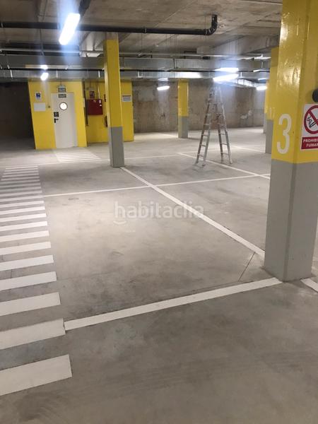 Foto c6af9a2d-5bdc-4bb0-9722-7d4fa2628986. Affitto posto auto in carrer de la vinyeta 21 in Collblanc Hospitalet de Llobregat (L´)