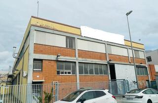Miete Fabrikhalle in Carrer de narcís de monturiol 146