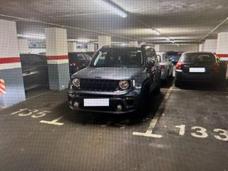 Rent Car parking in Carrer de proven�a 84. Plaza coche grande