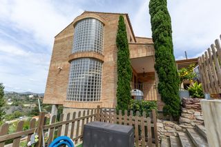 Chalet à Torres Torres. Espectacular chalet de lujo en torres torres   340.000