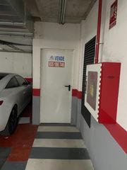 Aparcament cotxe a Calle de Daoíz 18