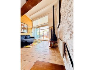 Casa  Calle guillem de bruguera. Exclusiva casa de pueblo