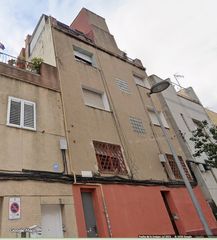 Edificio  Carrer de ruperto chapí. Venta del edificio completo o de las viviendas de forma individu