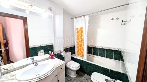 Foto 88d29aae-9b95-47e7-ae10-d3b51577360f. Àtic a Centre Santa Coloma de Gramenet