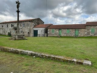 Business premise  Lugar forno-acebeiro. Oportunidad para inversion. local y finca colindante al monaster
