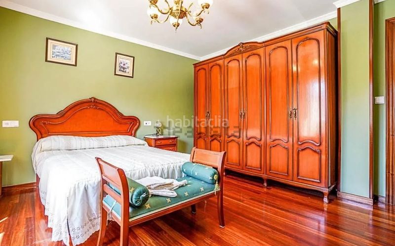 Foto 61cd1607-5eb6-465d-9f58-2a9c01ae0520. Edificio en paseo santuario 10 edificio en Pastoriza en Arteixo