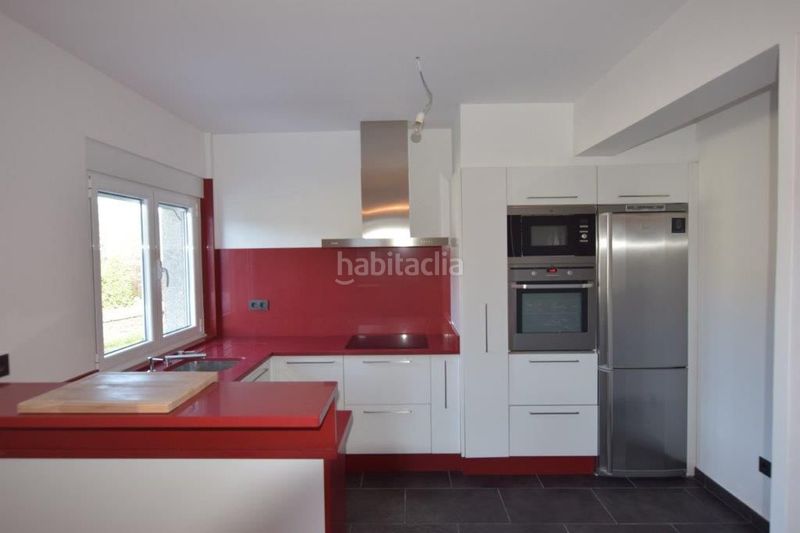 Foto be947f13-c708-4f90-9786-d87eac856ce5. Casa a travesía armada 6 a Cee