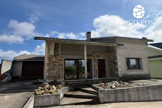 Chalet en Cernide 11. Chalet en carballo