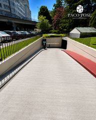 Autoparkplatz in Rúa posse 68. Plaza garaje