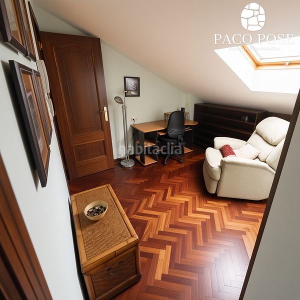 Foto f68c7c0e-41ff-4d67-a004-73e241e7093e. Rent duplex in rúa riego de agua 46 in Ciudad Vieja Coruña (A)
