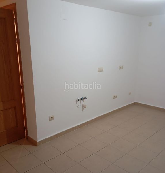 Foto 77f8d51a-9654-40c8-a907-304ca626ff48. Casa adosada en calle pozo del 5 el chalet que ya no se construye 5 niveles, espacios infinitos y un hogar del que no querrás salir. en Ciempozuelos