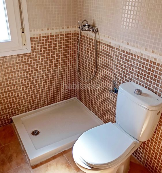 Foto f02bc031-3381-4123-90bd-6a61ef0b8443. Casa adosada en calle pozo del 5 el chalet que ya no se construye 5 niveles, espacios infinitos y un hogar del que no querrás salir. en Ciempozuelos