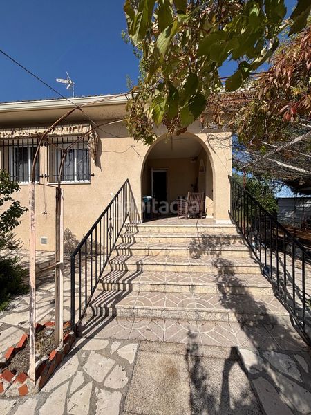 Foto 4ad32f3b-0216-48b7-8363-a61a7236768a. Casa a Colmenar de Oreja